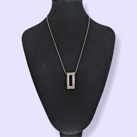 (2/$20) Snake Chain Cut Out Pendant Necklace - Picture 1 of 6